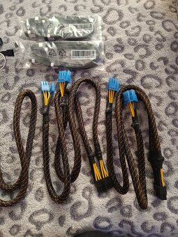 S-ATA,HDD, P8, VGA3, VGA2, FAN - 2