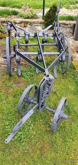 100 rocny kultivator - 2