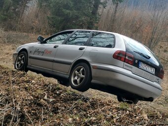 Volvo V40 1.9 TD 66kw r.1999 - Nová STK / EK - 2