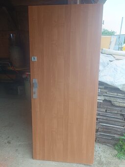 Vchodové dvere 80L - 2