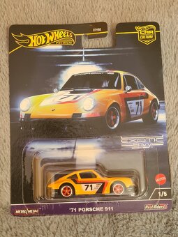 Hot Wheels Premium Real Riders - 2