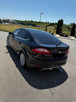Ford Mondeo sedan 2.0 Tdci 103 kW - 2
