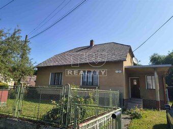 Rodinný dom s veľkým pozemkom – Beluša, Slatinská ulica - 2