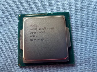 Predám procesor Intel i5-4590, Socket LGA1150, 3.3GHz - 2