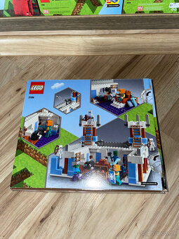 Lego MInecraf 21186 - 2