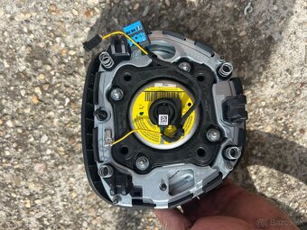 BMW f10 airbag volantu - 2