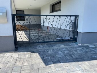 Kovovýroba - brány, ploty, konštrukcie, zákazková výroba - 2