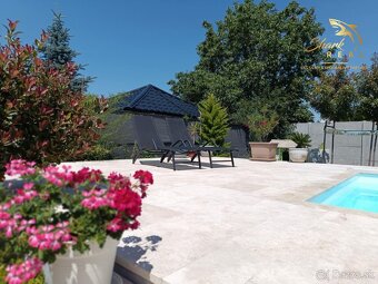 NA PREDAJ KRÁSNY SLNEČNÝ  4 IZBOVÝ RODINNÝ DOM - 2