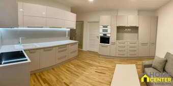 NA PREDAJ zrekonštruovaný, luxusný 2 izbový byt - KOMÁRNO - 2