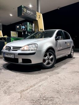Golf 5 - 2