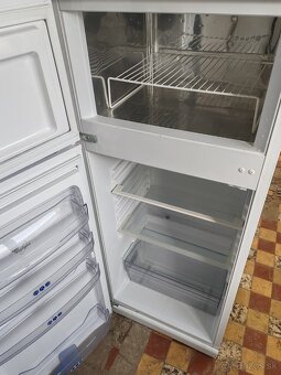 Predám chladničku Whirlpool 140cm - 2