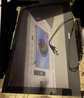 Predám televízor 24" Sencor SLT 24F26M4 - 2