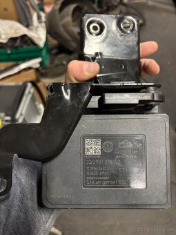 ABS jednotka 3Q0614517AB - 2