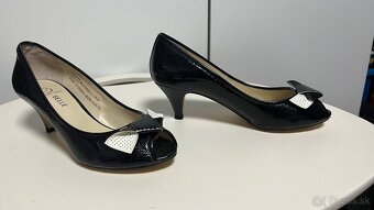 Čierne lodičky - 2