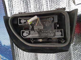 Predám pravé zadné svetlo RENAULT CLIO 1 - 2