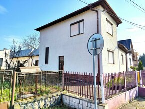 Na predaj dvojpodlažný rodinný dom v obci Sačurov - okres Vr - 2