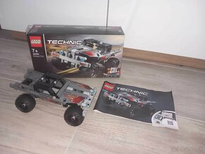 LEGO TECHNIC 42090 - 2