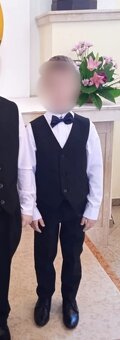 Detský oblek vhodný na 8 r - 2