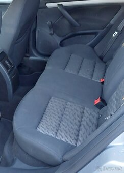 Sedačky Octavia 2combi. 130€ - 2