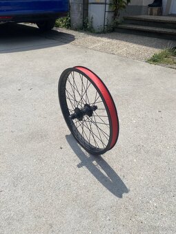 Zadne bmx koleso + bmx sedanka zadarmo - 2