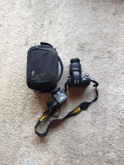 Nikon D40 - 2