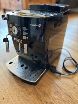 Kávovar Delonghi Magnifica S - 2
