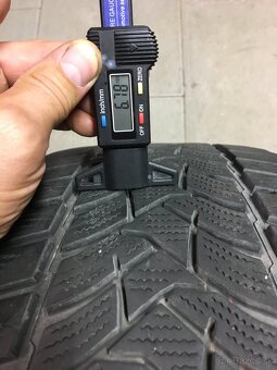 Dunlop 225/40 R18 zimné - 2