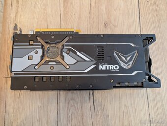 Sapphire RADEON RX VEGA 64 NITRO+ - 2