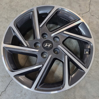 Hliníkové Hyundai disky 5x114,3 R18 7,5J ET55 - 2
