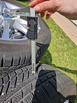 Škoda Kodiaq Triton 5x112 R18 so zimnými pneumatikami - 2