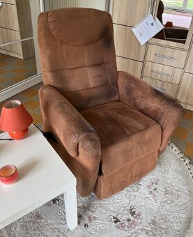 Elektricky polohovateľné kreslo - 2