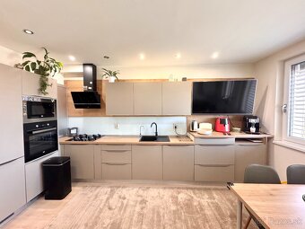 Prenájom-2i byt po rekonštrukcii, zariadený, JUH, N. Zámky - 2