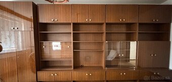 Predám obývaciu stenu, gauč, kreslá a stolík - 2