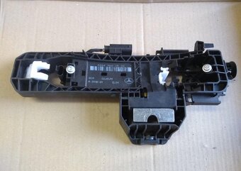 Mercedes A2047602534 - drziak klucky madla klucka - 2