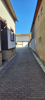 Veľká garáž v Chmeľnici - 2