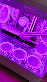 RX 9070 XT / Ryzen 7 7800X3D - 2