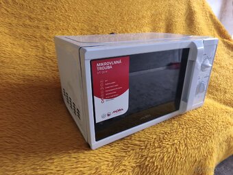 Predám mikrovlnnú rúru MORA MT 120W - 2