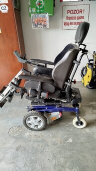 Invalidní elektrický vozik - 2