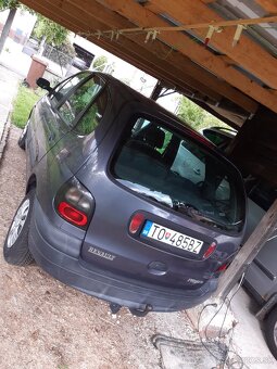 Renault Scenic - 2