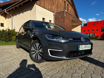Volkswagen Golf e - 2