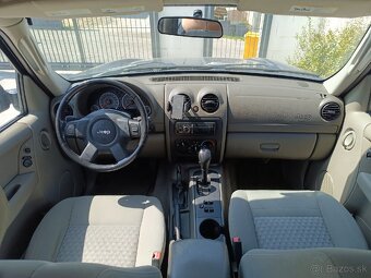 Jeep Cherokee KJ 2,8 - 2