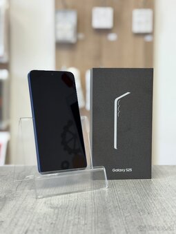 Samsung Galaxy S25 256GB Navy - 2