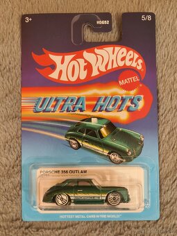 Hot Wheels Ultra Hots - 2
