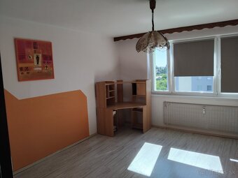 Kiadó 3-szobás lakás / na prenájom 3-izb. na Ul. gen. Klapku - 2