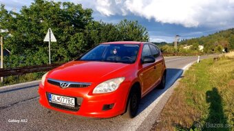 HYUNDAI I30 Diesel 1.6.66kw rok 2011 - 2