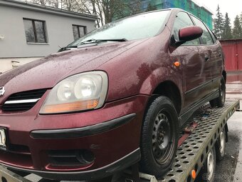 Nissan Almera Tino 1.8i - náhradní díly z vozu - 2
