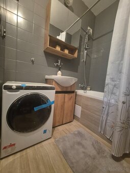 Na prenájom 4-izbový byt v centre Lučenca – kompletne zrekon - 2