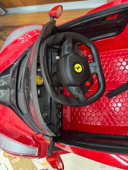 Elektricke auticko Ferrari - 2
