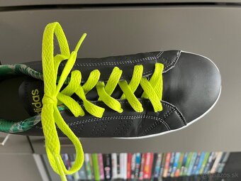 Štýlové Tenisky adidas NEO s Neonovými Šnúrkami 💚 - 2