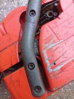 Predám tuto motorovu pílu Husqvarna 340 - 2